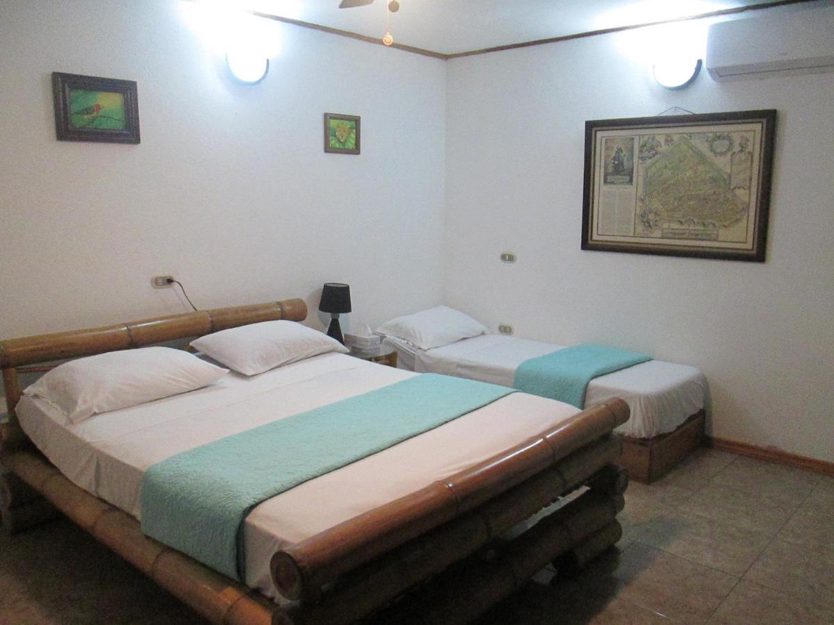Hotel Bugabutik Puerto Viejo de Talamanca エクステリア 写真
