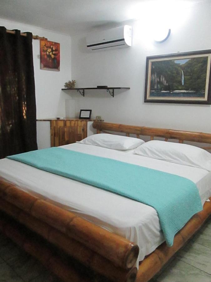 Hotel Bugabutik Puerto Viejo de Talamanca エクステリア 写真