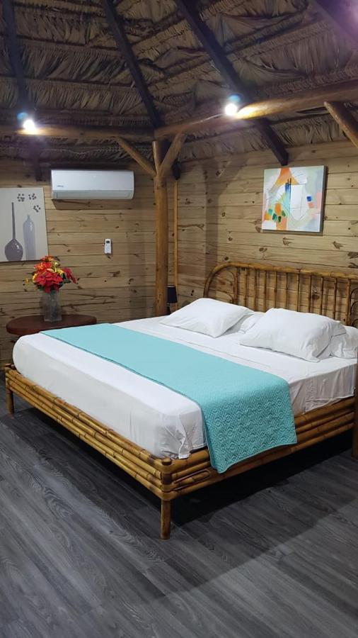 Hotel Bugabutik Puerto Viejo de Talamanca エクステリア 写真