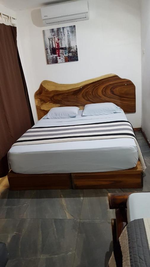 Hotel Bugabutik Puerto Viejo de Talamanca エクステリア 写真
