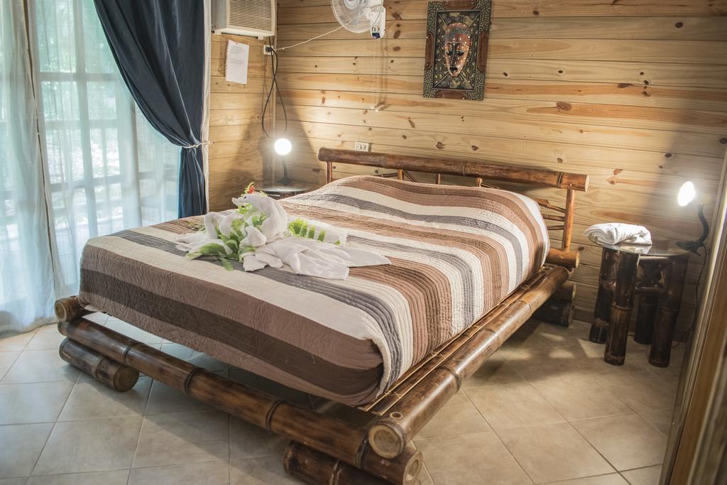 Hotel Bugabutik Puerto Viejo de Talamanca エクステリア 写真